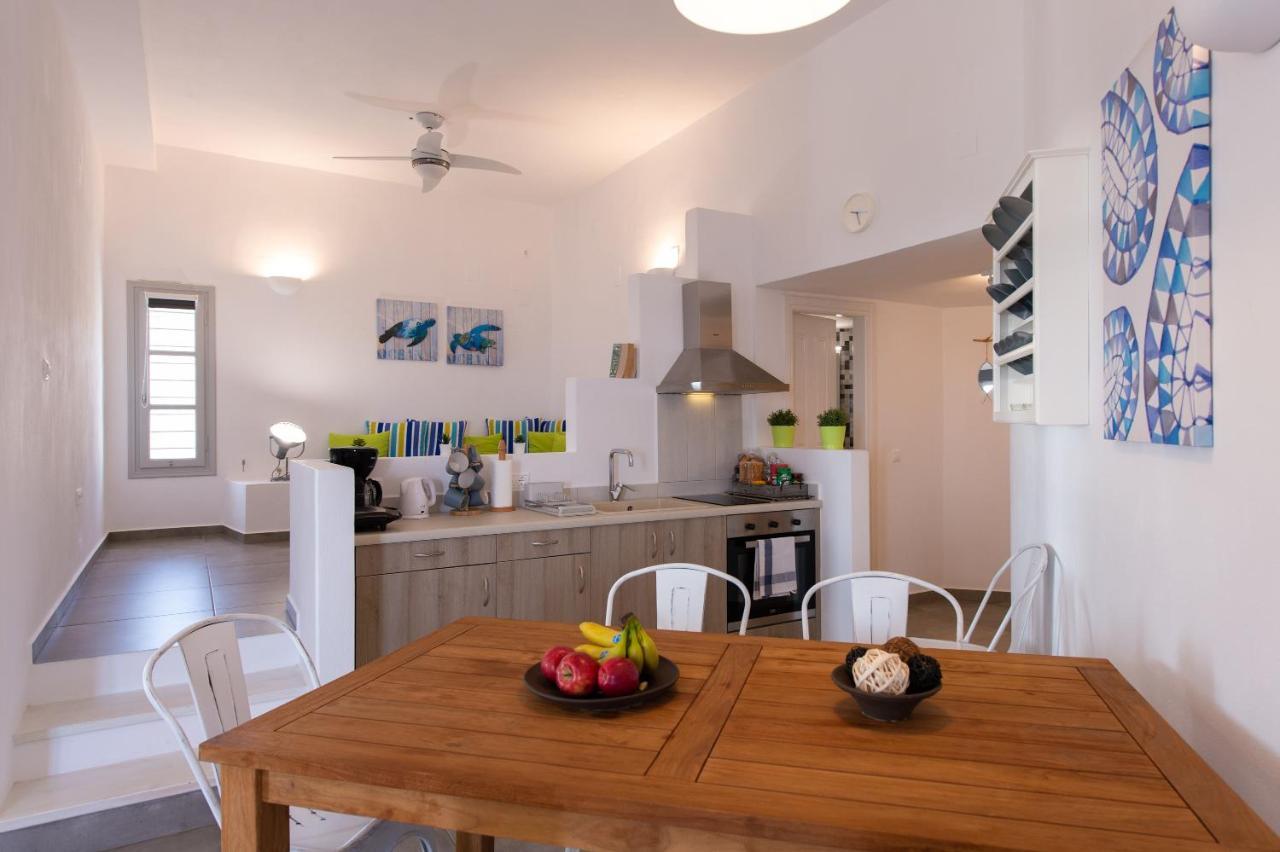Grey House Villa Exambela Ngoại thất bức ảnh