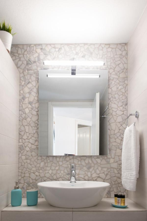 Grey House Villa Exambela Ngoại thất bức ảnh
