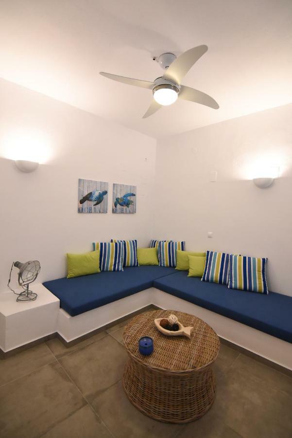 Grey House Villa Exambela Ngoại thất bức ảnh